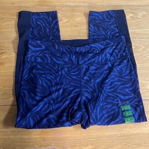 Juicy Couture Sport Blue Capri Leggings Size Large